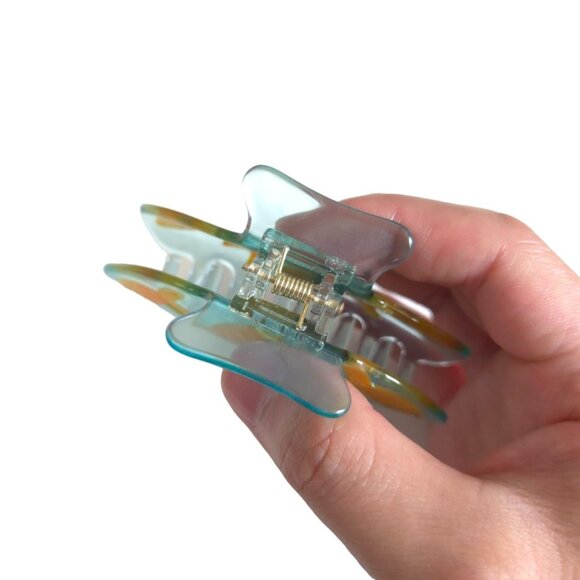 Versatile Fishbowl Hair Claw Clip in Acetate - Durable and Fun Hair Accessory - Picture 5 of 6